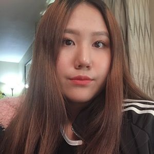 Meet your Posher, Rena